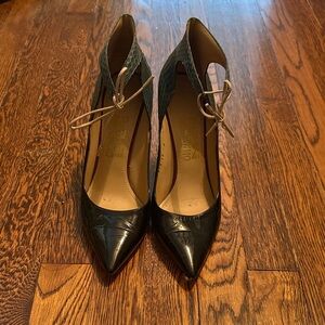 Salvatore Ferragamo Black Pointed Toe Lace-Up Heels